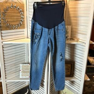 Aglow Maternity Jeggings with Stretch Panel Embroidered Detail